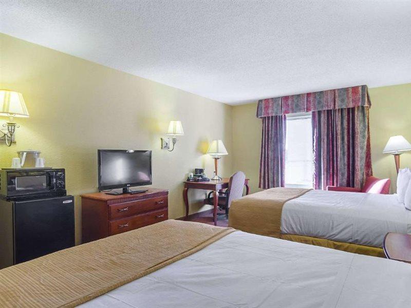 Surestay Plus Hotel By Best Western Durham Medical Center Экстерьер фото
