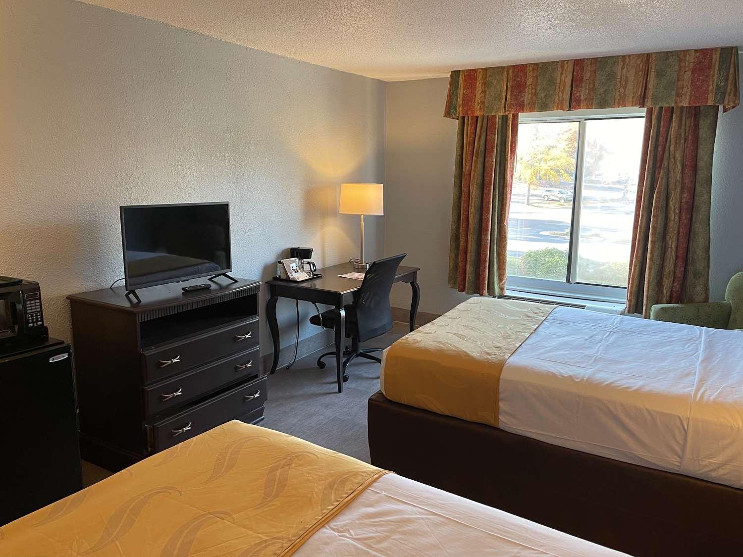 Surestay Plus Hotel By Best Western Durham Medical Center Экстерьер фото