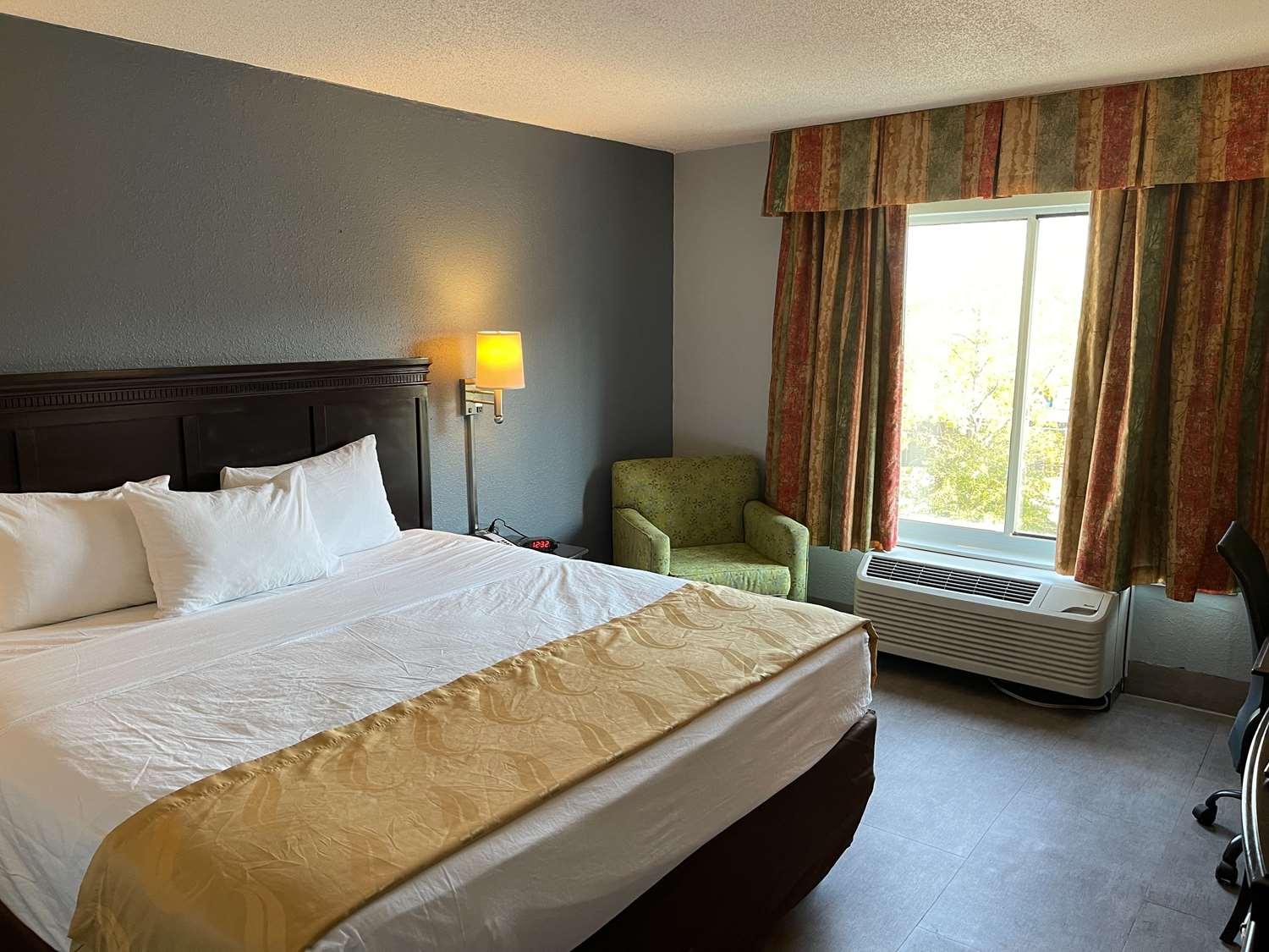 Surestay Plus Hotel By Best Western Durham Medical Center Экстерьер фото